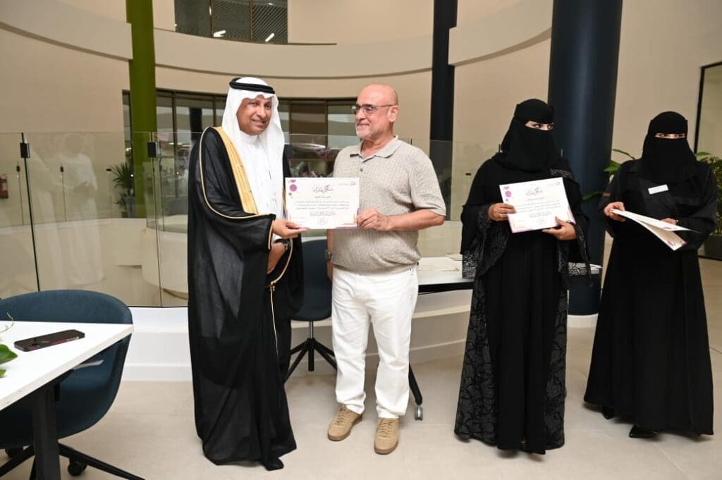 فنون-جيزان3-1024x681 الأول من نوعه بالمنطقة الجنوبية السهلي" يفتتح معرض "نبض الفن بجازان