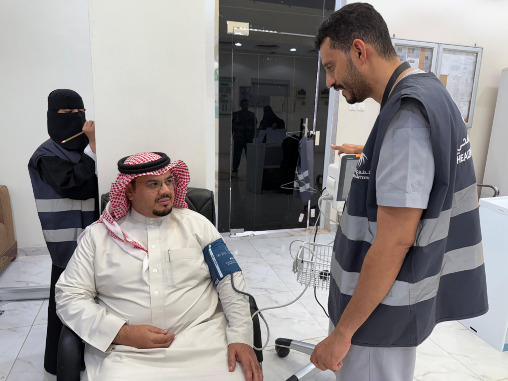 0e633fad-bfbf-48a1-a532-6f7debc58493-1024x768 انطلاق مبادرة التثقيف الصحي و الغذائي لمدينة صامطة الصحية