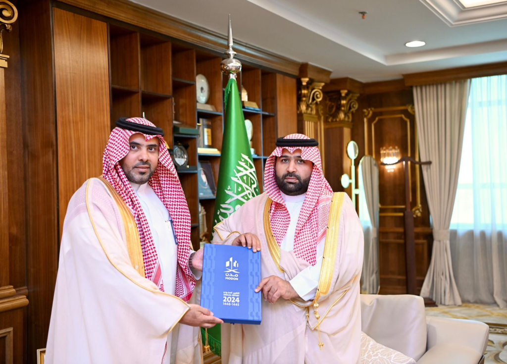 10dfd74f-4cfc-4b79-978c-b6ee6c59317b-1024x735 أمير جازان يستقبل قيادات المدن الصناعية