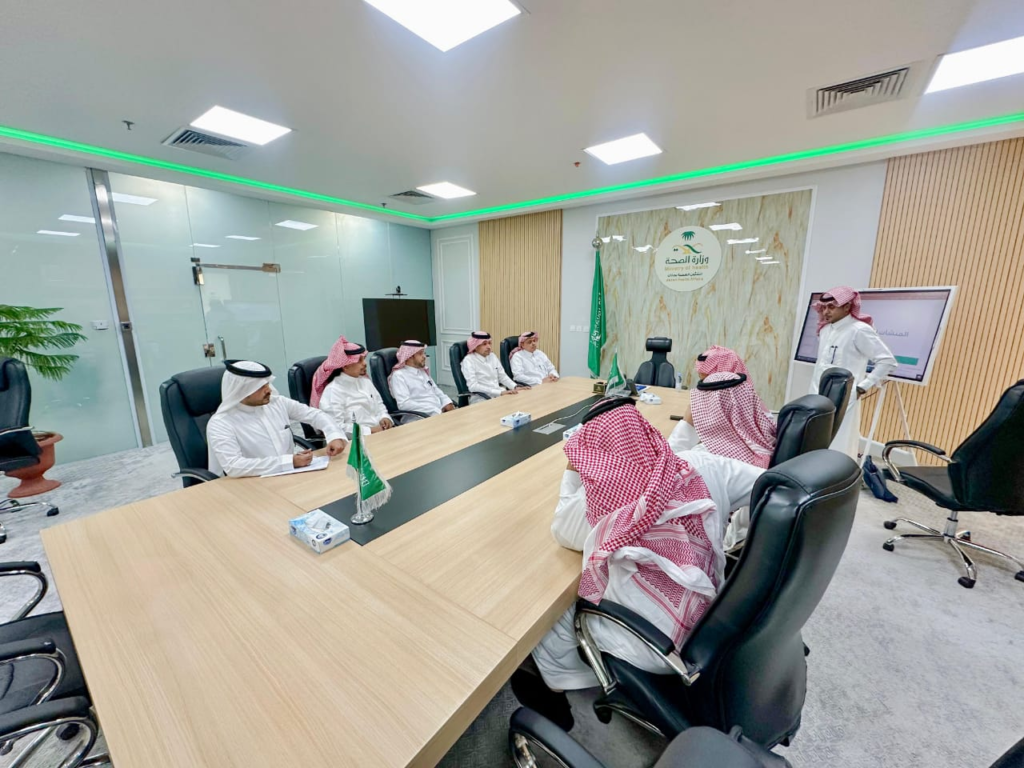 2901-1024x768 الصحة وغرفة جازان تبحثان تطوير الخدمات وتعزيز السياحة العلاجية والاستثمار الصحي